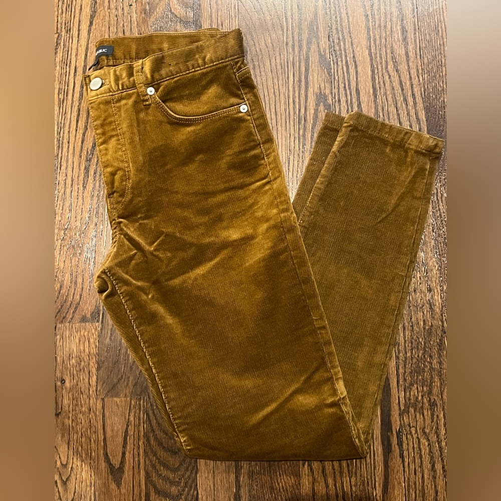 Banana republic corduroy pants size 28 women’s